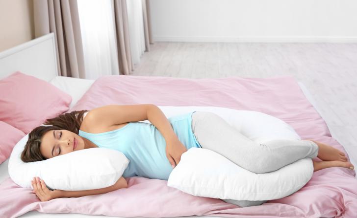 pregnant sleep mattress topper or pregnancy pillow